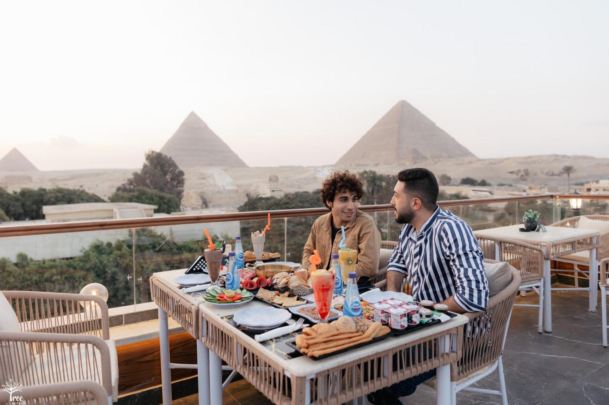Tree Lounge Pyramids View Inn , Sphinx Giza Kafret el-Gabal Exterior foto